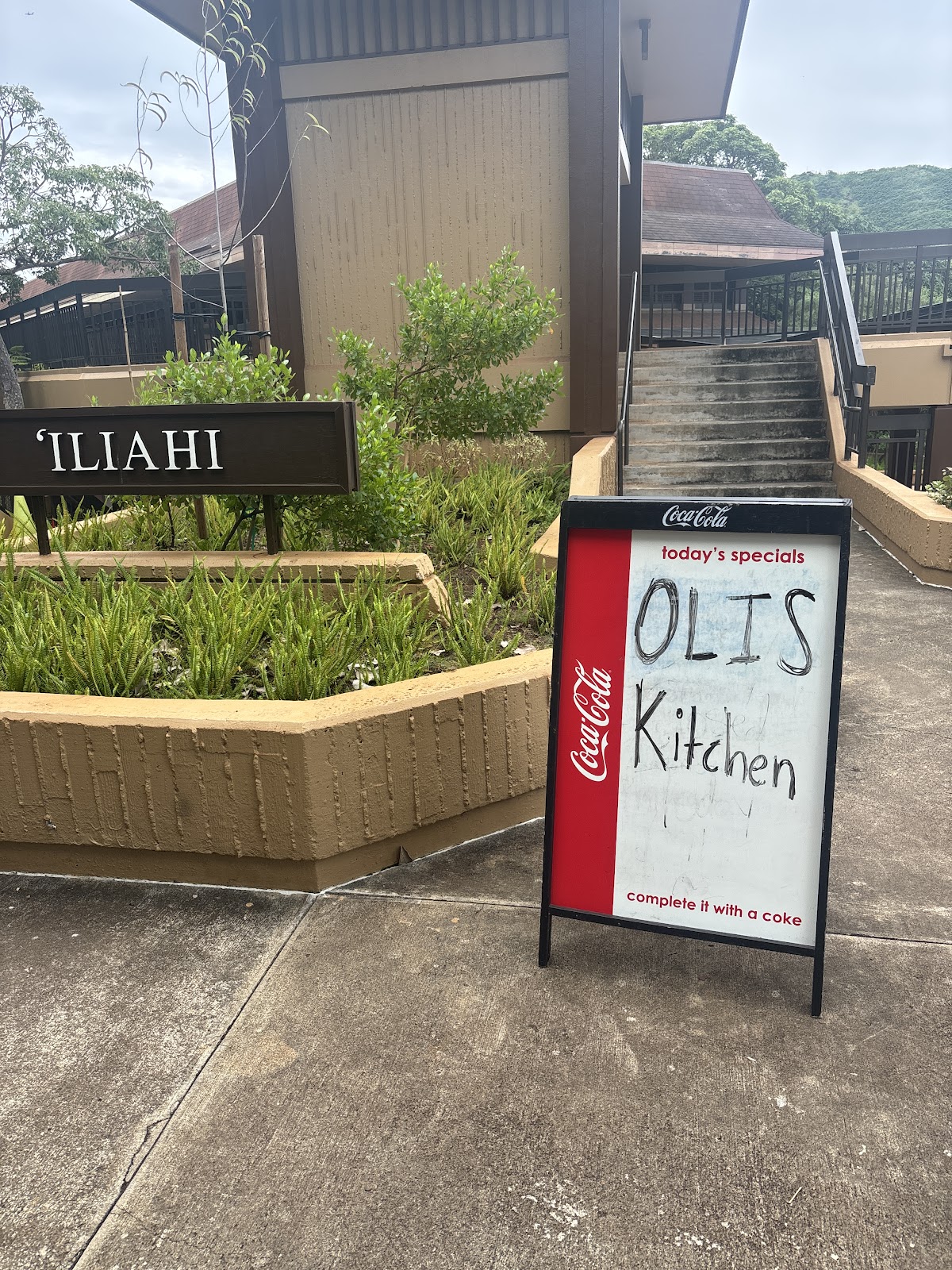 Oli's Kitchen Honolulu