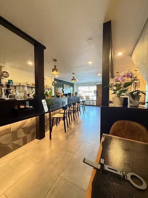 The Rise Cafe